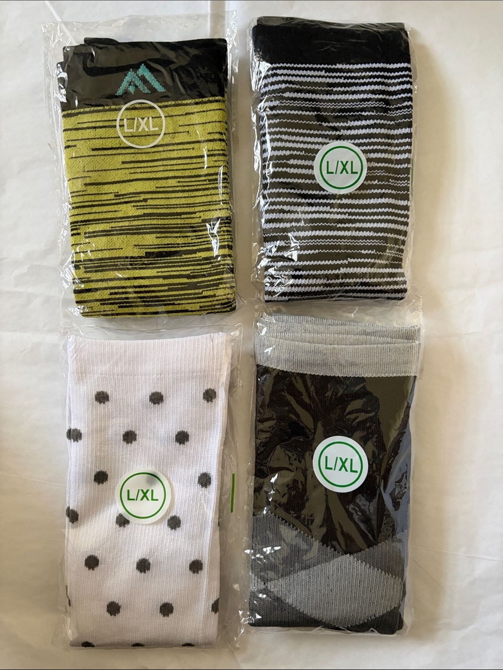 Women’s 4-Pack Assorted Compression Socks NWT